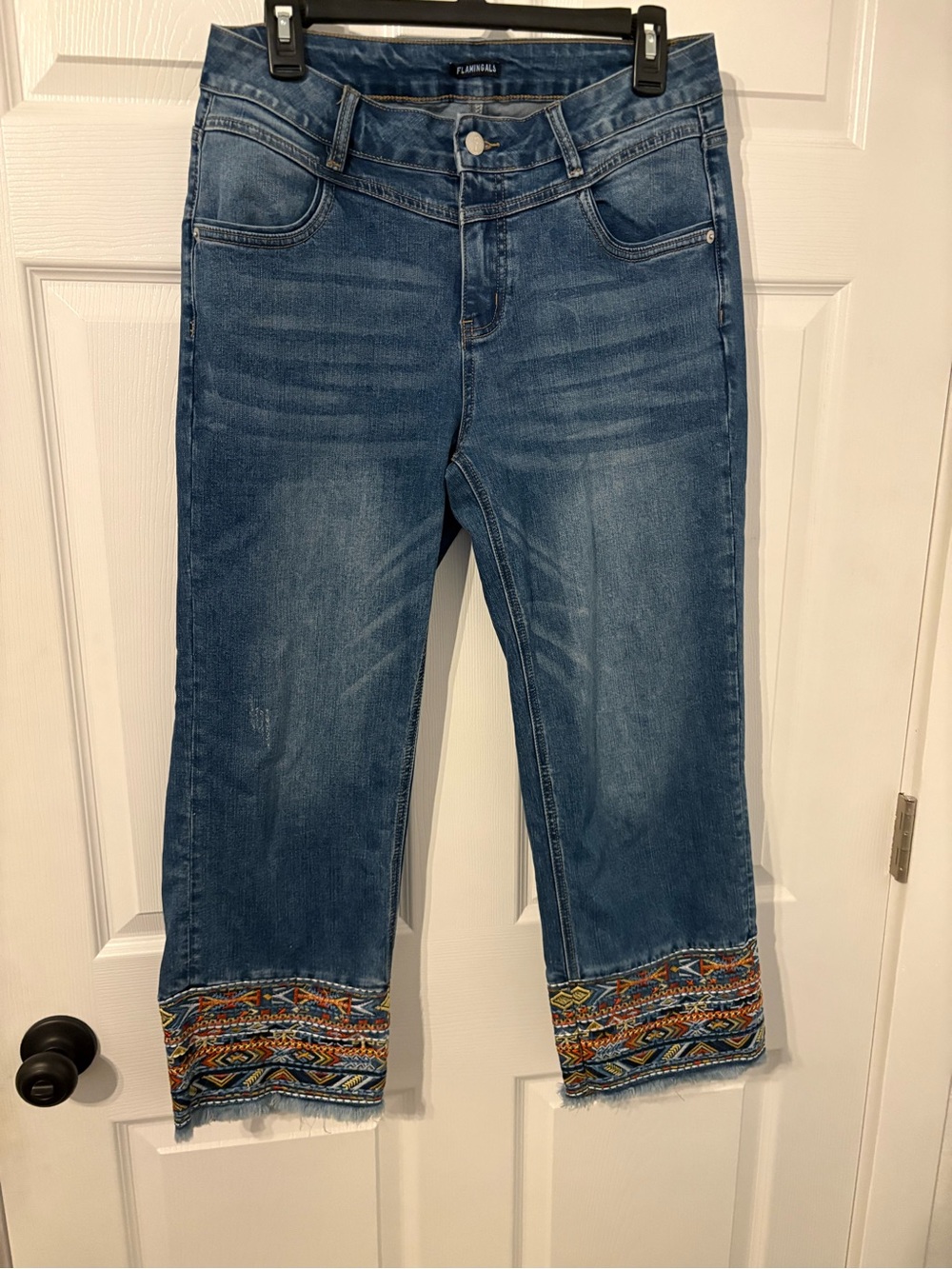 Flamingals Embroidered Cropped Jeans